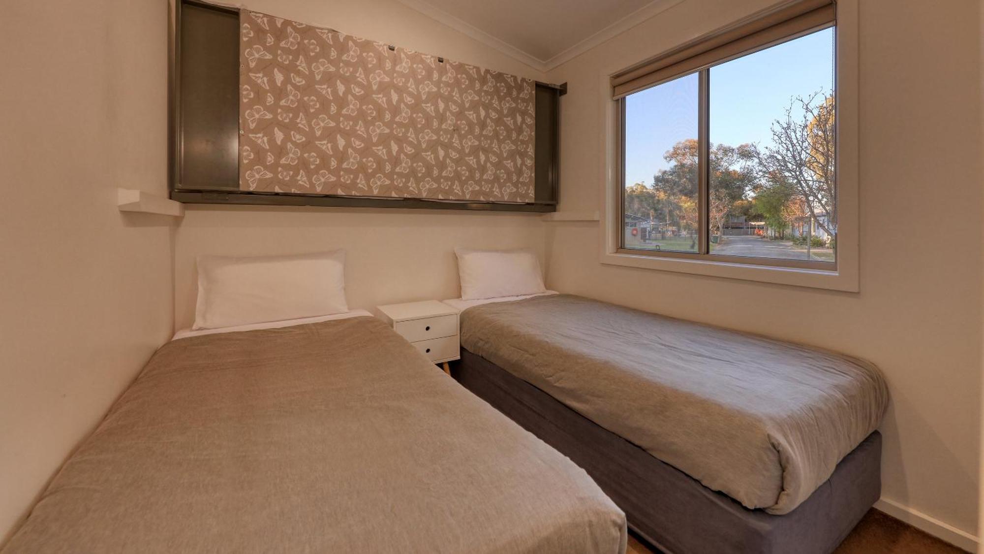 Deniliquin Riverside Caravan Park Extérieur photo
