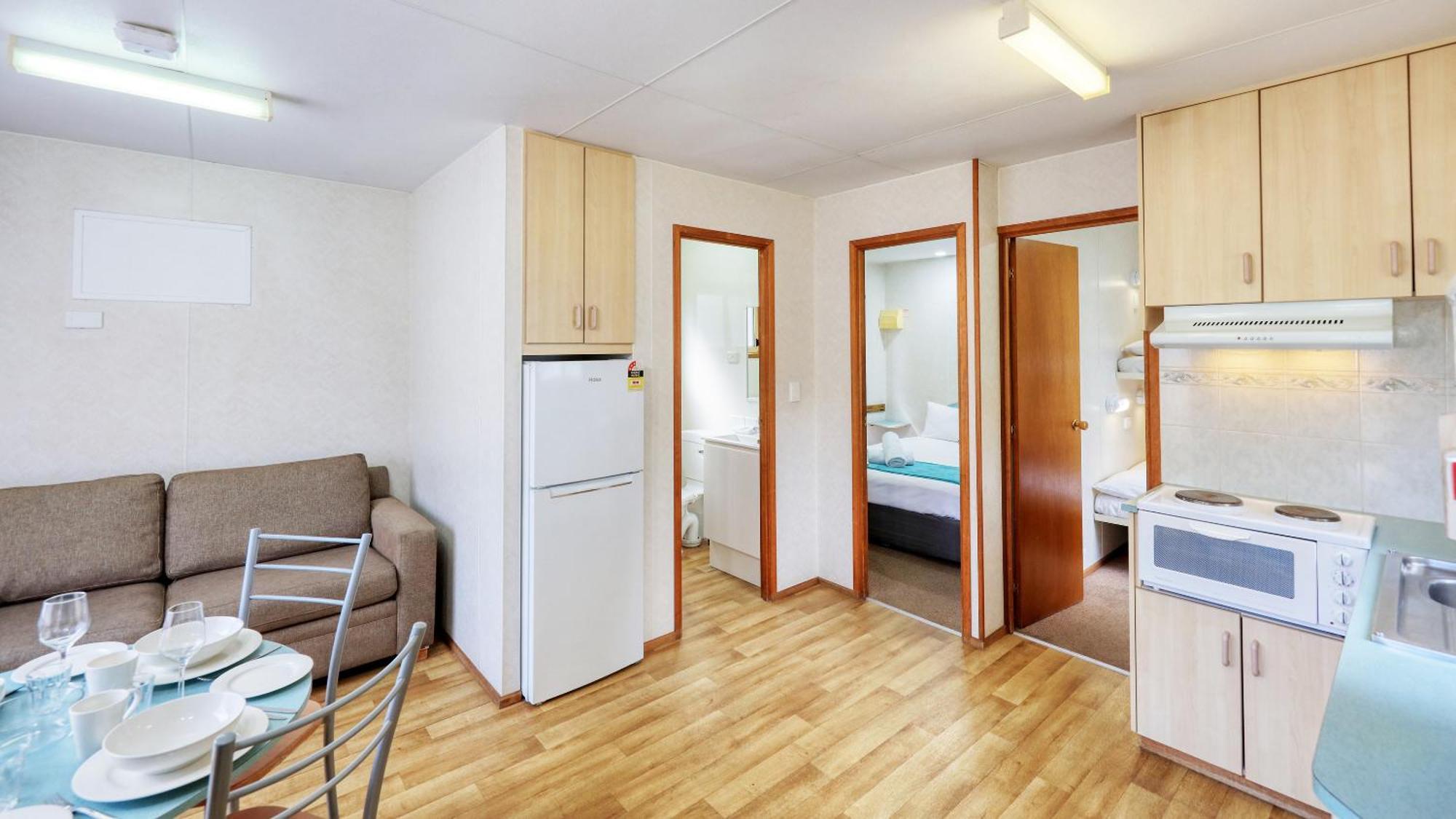 Deniliquin Riverside Caravan Park Extérieur photo