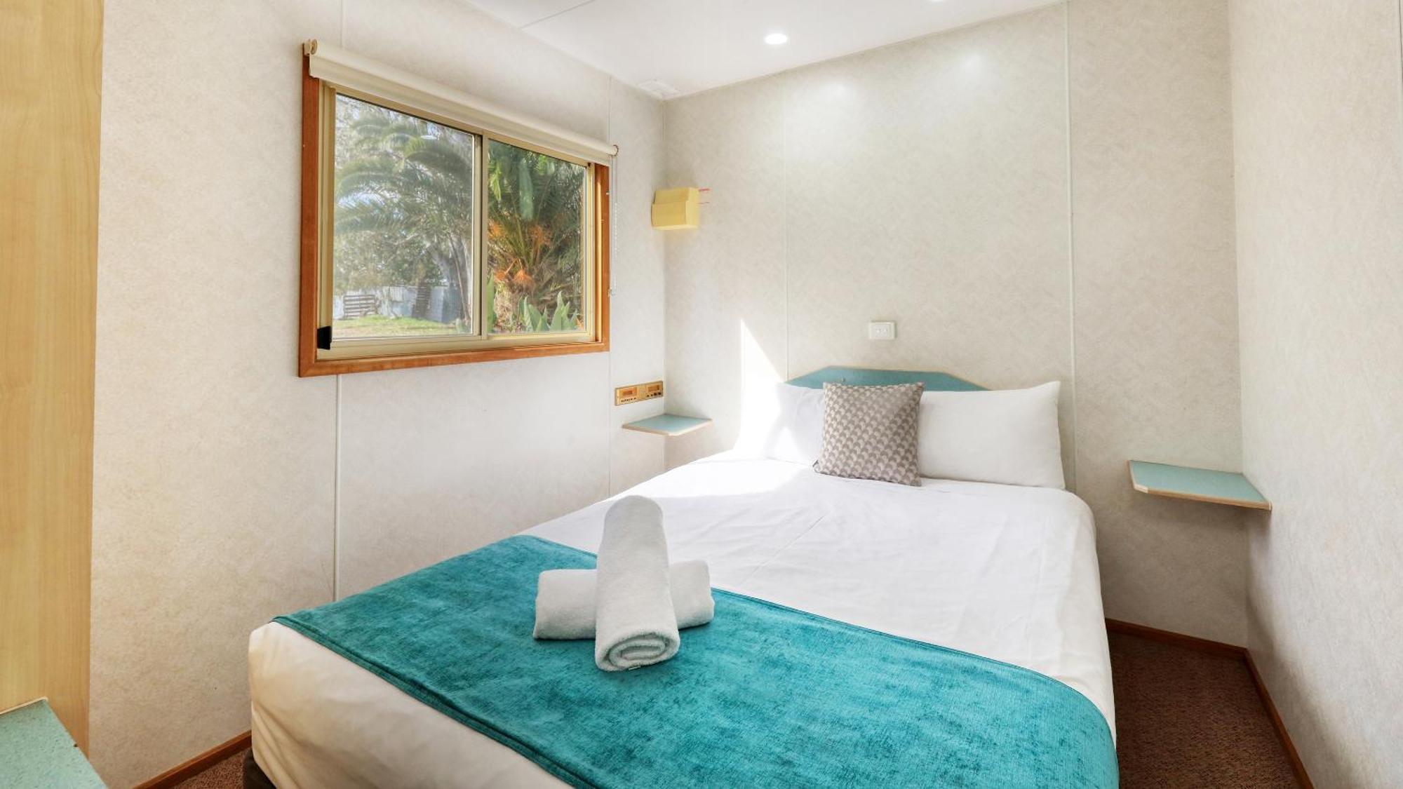 Deniliquin Riverside Caravan Park Extérieur photo
