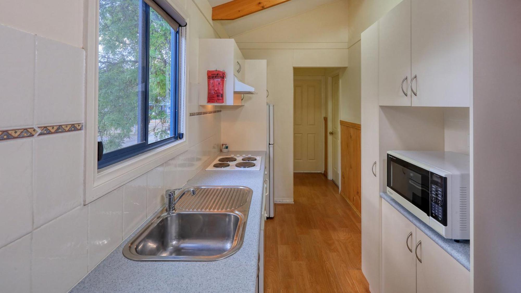 Deniliquin Riverside Caravan Park Extérieur photo