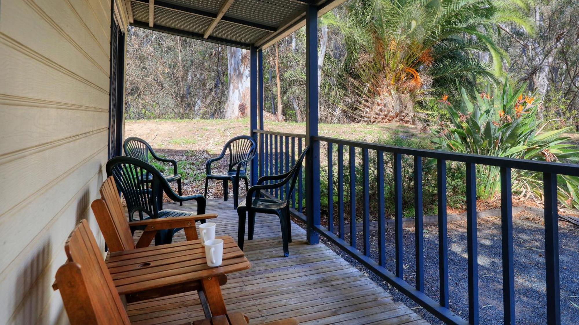 Deniliquin Riverside Caravan Park Extérieur photo