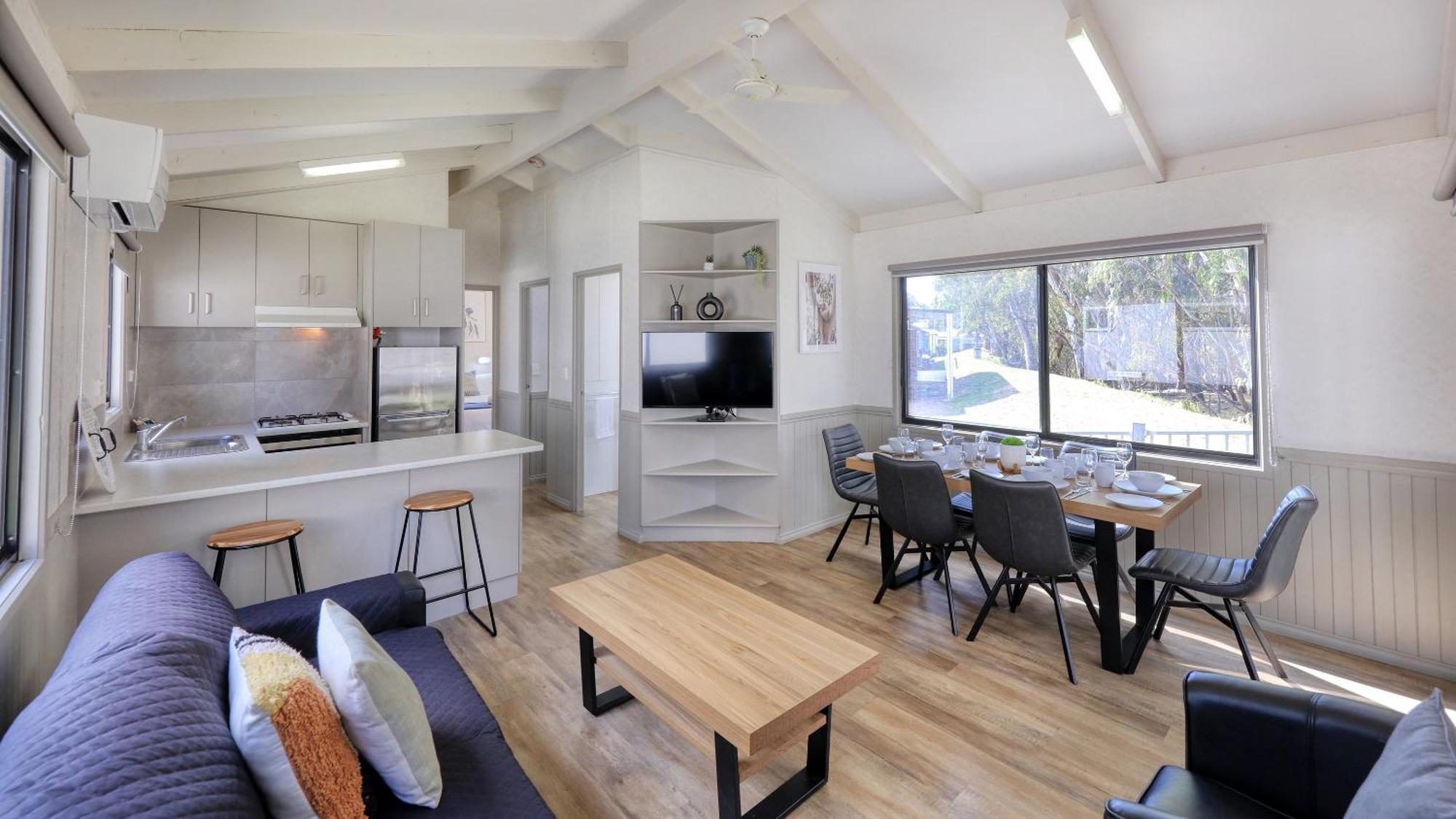 Deniliquin Riverside Caravan Park Extérieur photo